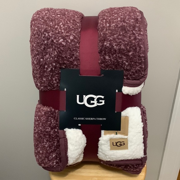 UGG Bedding Ugg Classic Sherpa Throw New Color Is Poshmark